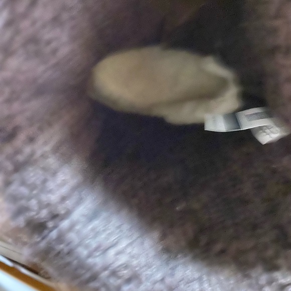 UGG CLASSIC CARDI CABLED KNIT BROWN BOOTS - WOMEN'S 8 - Picture 15 of 15